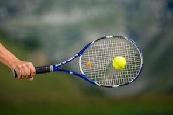 1H - Location Tennis - Val d'Isère